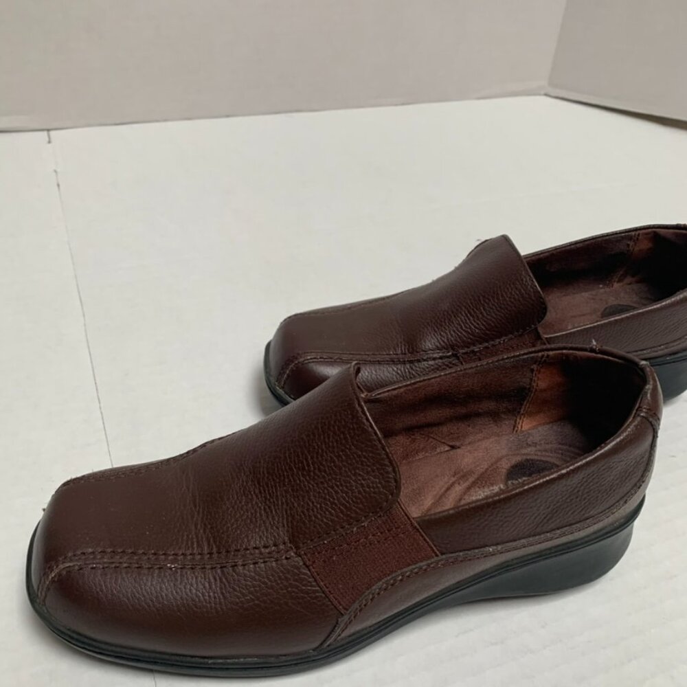 Cobbie Cuddlers Brown Loafer Womens Size 6.5 Wide - Picture 6 of 7
